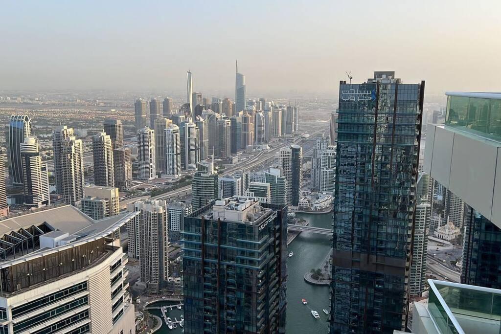 High Floor With City Skyline & Burj Khalifa View 3 Bedroom Unit Marina Дубай Экстерьер фото